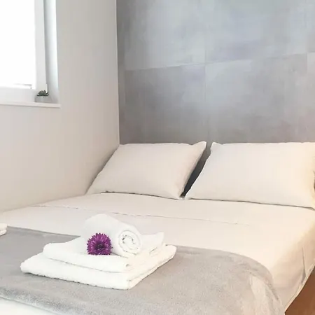 Apartments The View - Close To The Beach & Parking Trogir Zewnętrze zdjęcie