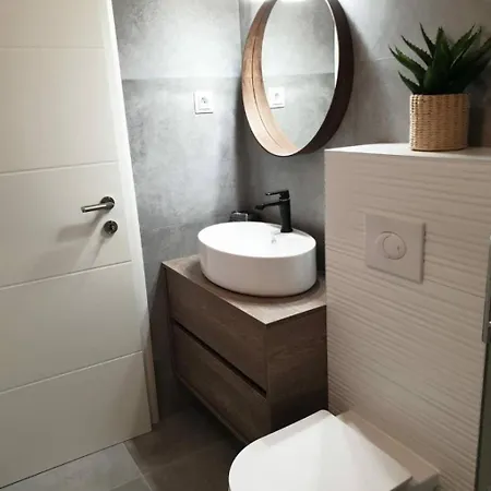 Apartments The View - Close To The Beach & Parking Trogir Zewnętrze zdjęcie